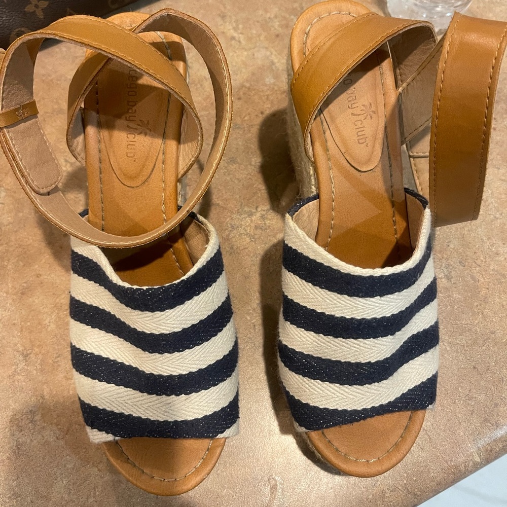 Montego Bay Club heels size 9